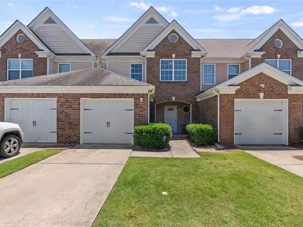 121 Village Dr, Loganville, GA 30052