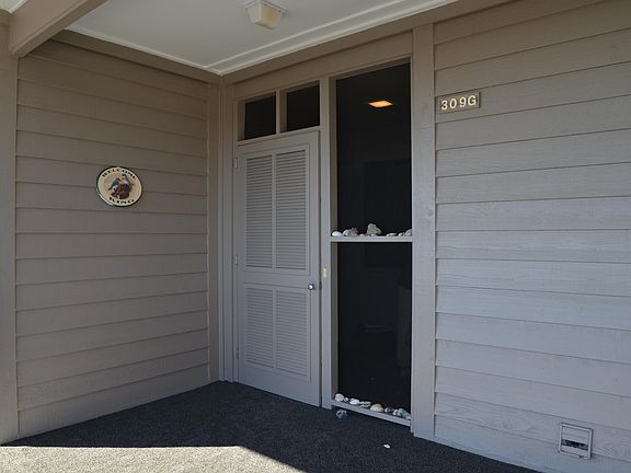 2nd image of 2402 W Ft Macon Road W #309g