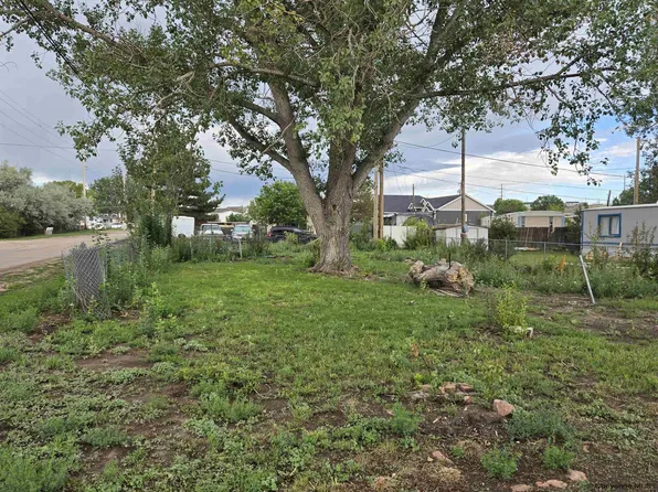 616 W Prosser Rd, Cheyenne, WY 82007
