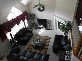 5th image of 4524 NE Jamestown Dr