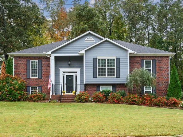 1704 Fieldstone Cir, Helena, AL 35080