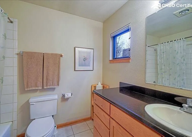810 NW Naito Pkwy #F00 — Photo 16