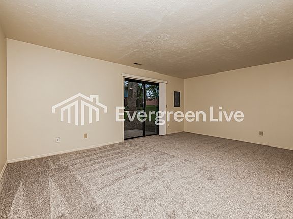 3rd image of 2476 Spring Valley Rd