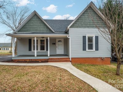 425 4th Street Pl SW, Hickory, NC, 28602