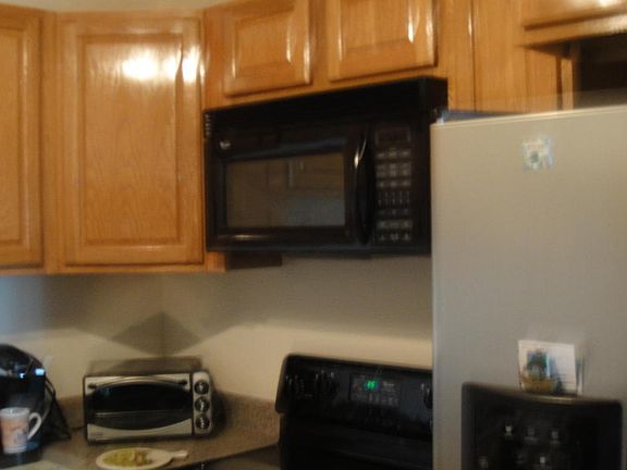 3rd image of 198 Somerset Dr