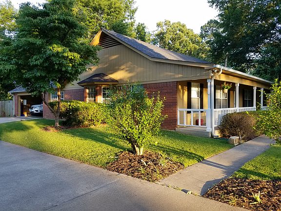 3rd image of 6306 Willowcreek Cir