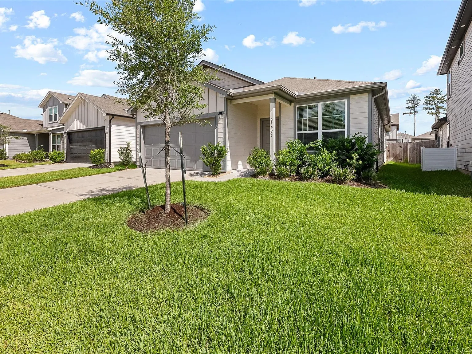3 bed, 2.0 bath, 1492 sqft, $1,950 — Photo 4