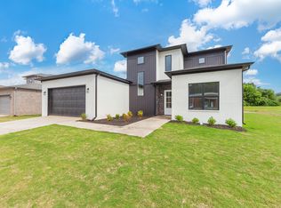 128 Max Lane Dr, Jackson, TN 38305
