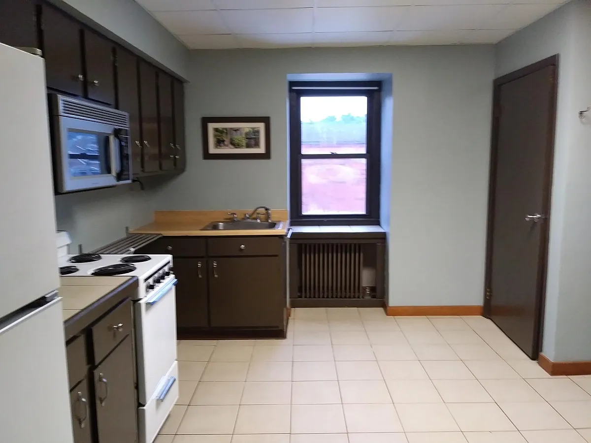 Building Photo - 3950 Mintwood St #3