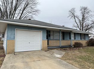 301 E 10th St, Georgetown, IL 61846