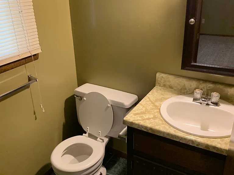 223 S Meadowview Ave — Photo 5