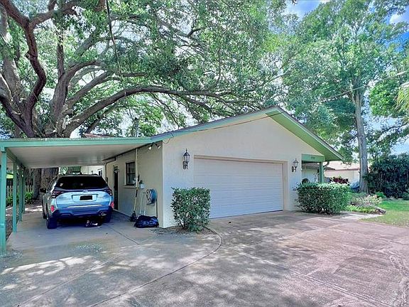 4th image of 2219 Alice Ln