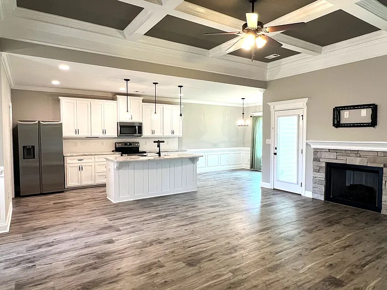 531 Edgarton Way — Photo 4