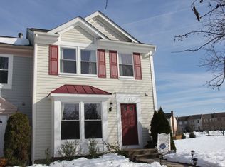 3775 Mazewood Ln, Fairfax, VA 22033