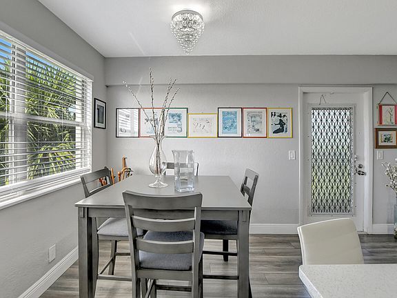 3rd image of 42 Brighton A