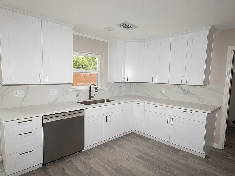 8335 Langdon Ln — Photo 9