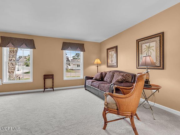 5th image of 2352 Harbor Drive