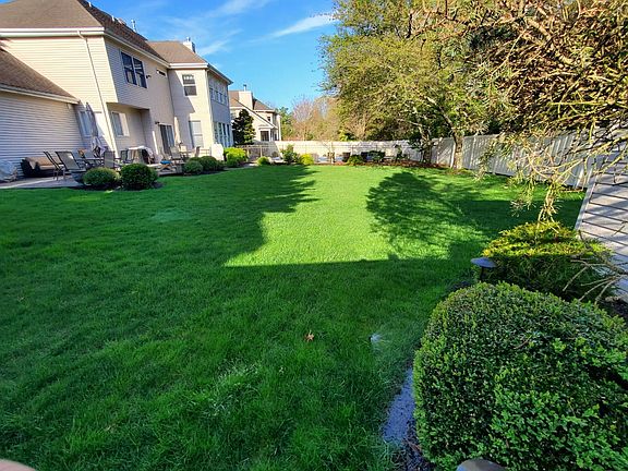 4th image of 1240 Steeplechase Ct