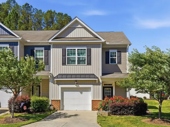 921 Saratoga Dr, Durham, NC 27704