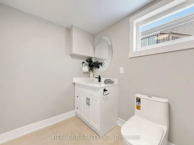 49 Bayview Pkwy #BASEMENT — Photo 22