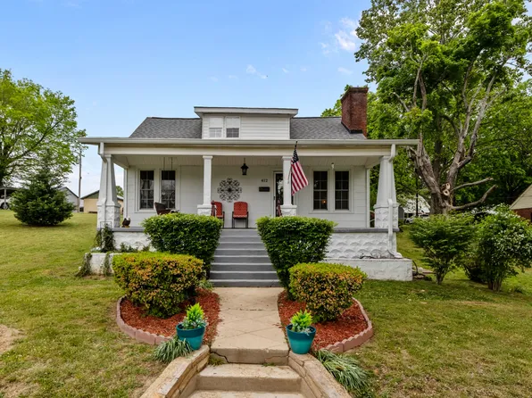 412 High St, Dickson, TN 37055