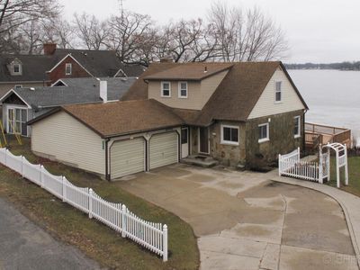 541 Willow Dr, Colon, MI, 49040