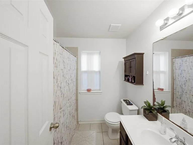 13335 Gardnerville St — Photo 16