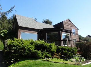 900 N Pebble Beach Dr, Crescent City, CA 95531