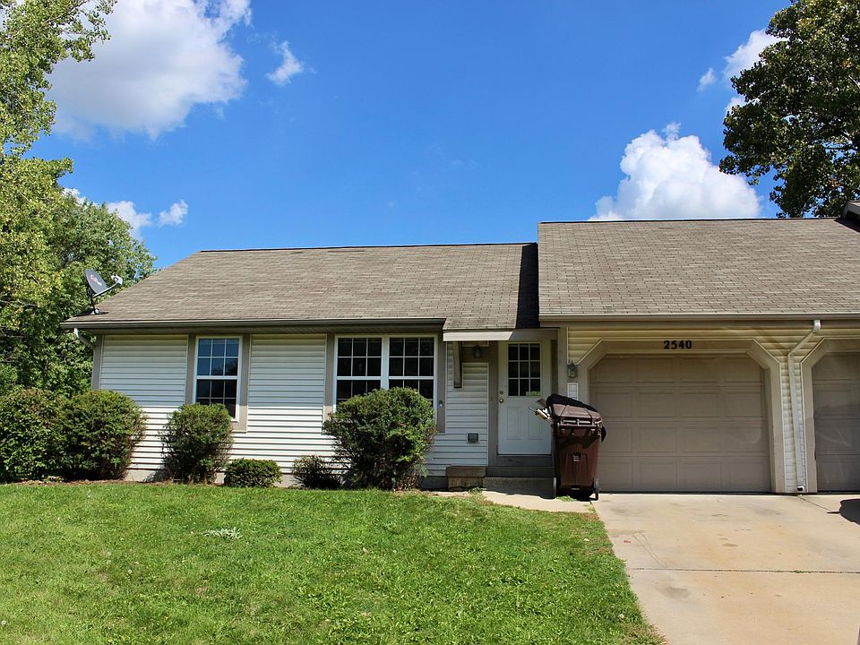 1st image of 2540 W Mulford Ct SE