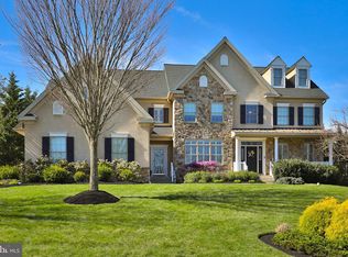 2706 Applewood Dr, Norristown, PA 19403