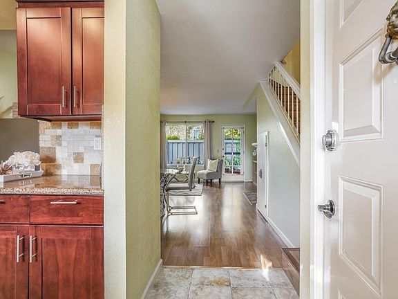 3rd image of 4155 Blackford Cir