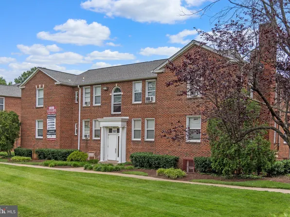 7607 Eastern Ave #102, Takoma Park, MD 20912