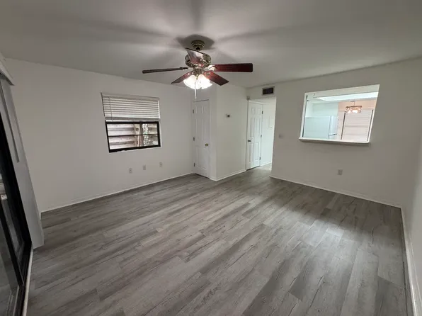4642 SW 45th Ln, Gainesville, FL 32608