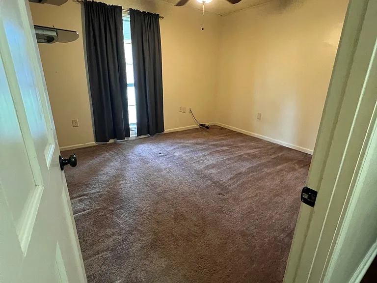 325 Lakeridge Trl — Photo 10