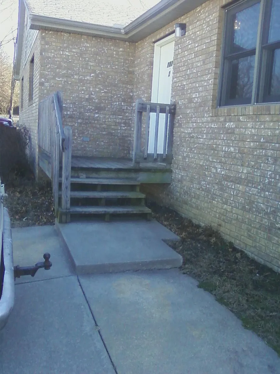 Building Photo - 781 Crowell Rd #2