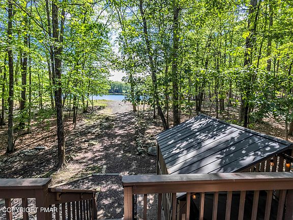 5th image of 3282 Stonehenge Dr