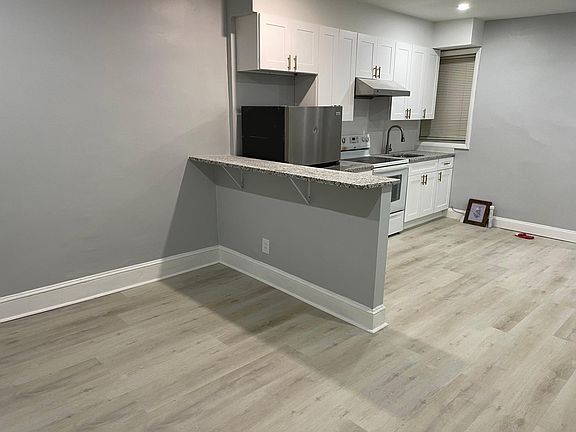 5th image of 1842 W Passyunk Ave Floor 2
