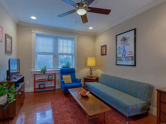 4th image of 4101-4111 Magnolia Ave #305