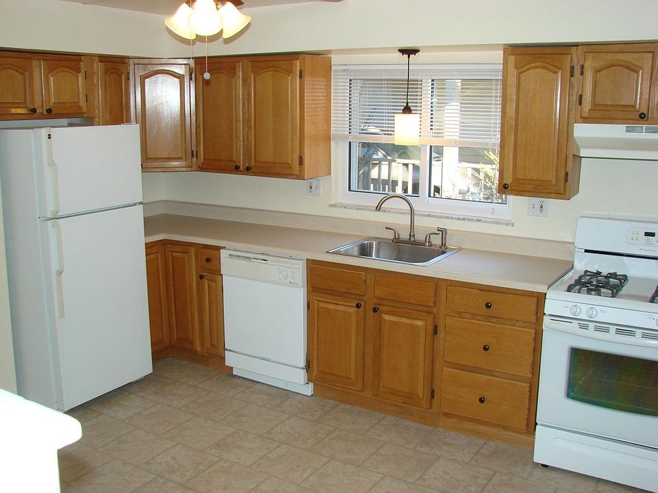 1st image of 2891 Hickory St