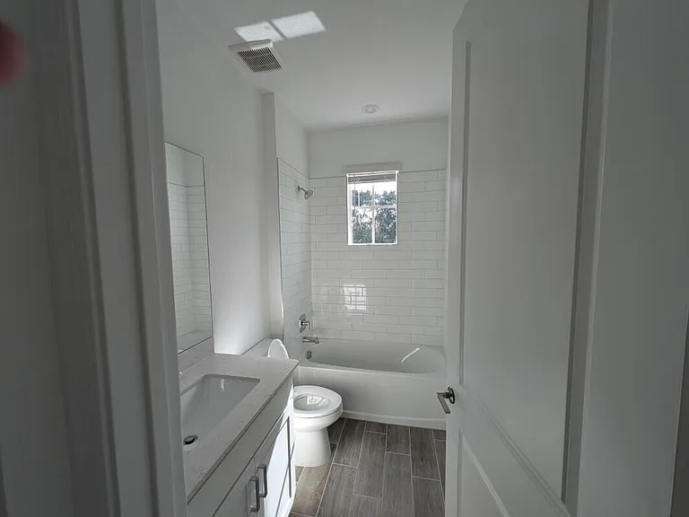 6831 Cobia Cir — Photo 22