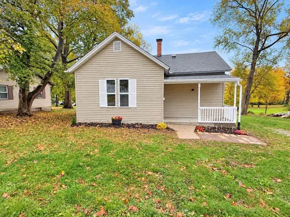 725 S Vine St, Maryville, MO 64468