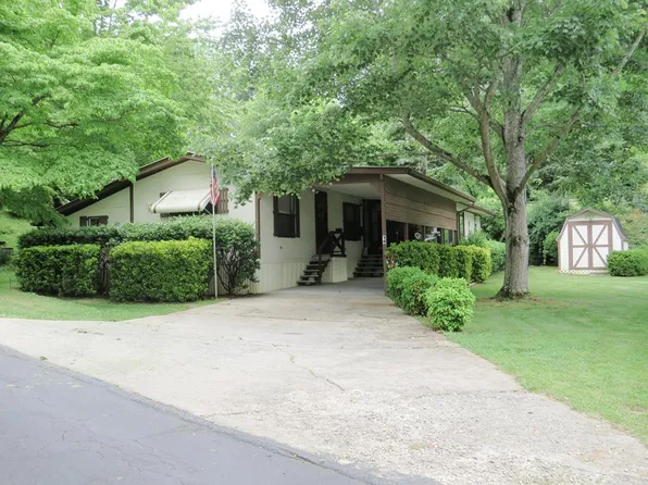 14 Old Well Rd, Franklin, NC 28734