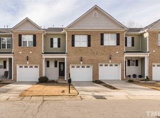 43 Hill Shore Ln, Clayton, NC 27527