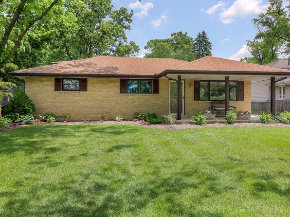 6805 High Rd, Darien, IL 60561