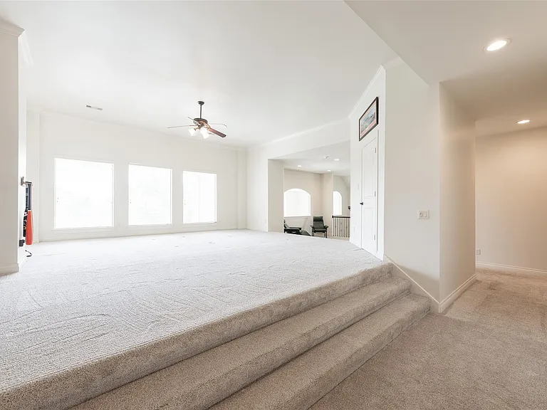 2447 Monarch Terrace Dr — Photo 29