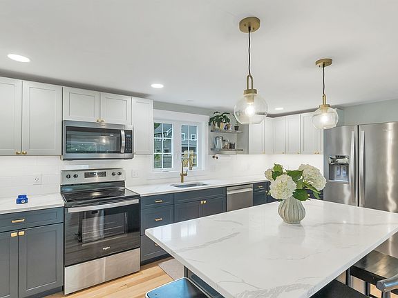 3rd image of 74 Alewive Road