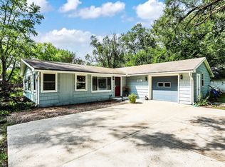 9035 Horseshoe Dr, Zionsville, IN 46077