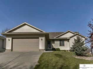 6726 N 104th St, Omaha, NE 68122