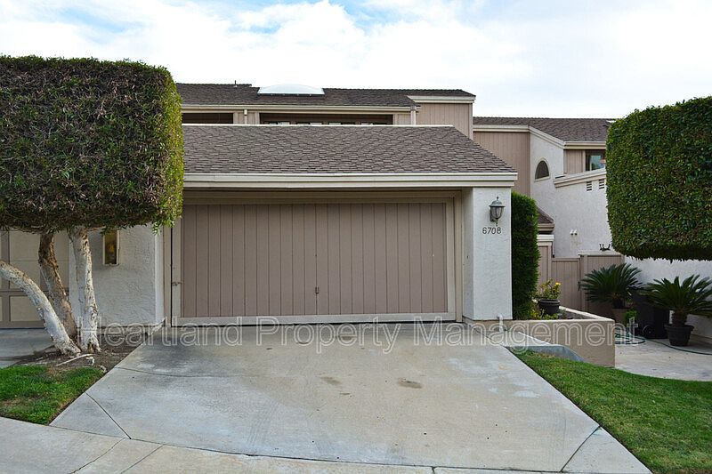 1st image of 6708 Fashion Hills Blvd