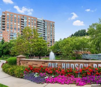 615 Hudson Park, Edgewater, NJ, 07020